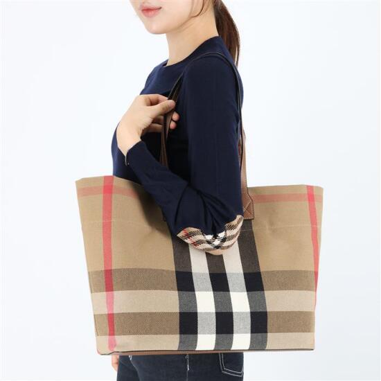 【送料込み】Burberry★80840471 Burberry Glasses Louise BE2367 3853