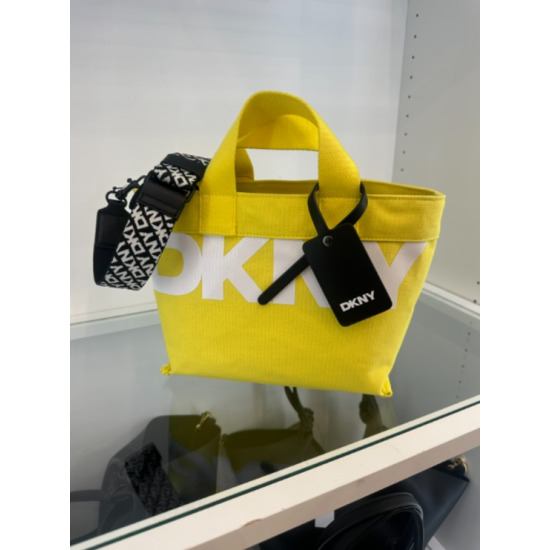 [디케이앤와이]10. DKNY Brady 크로스바디백 스몰[구매권]
