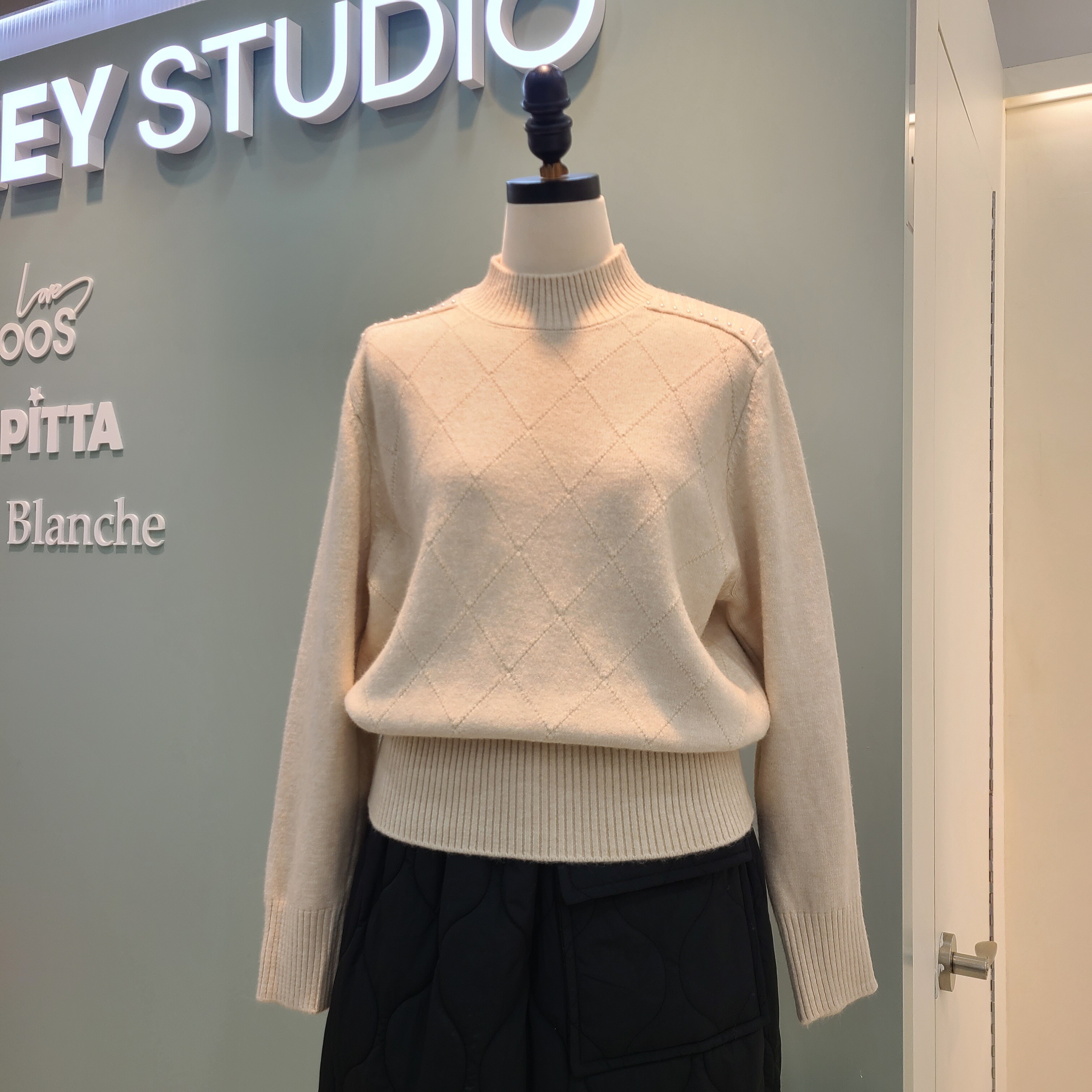 수스 [수스]어깨진주반폴니트 S254BSWC68/베이지,핑크