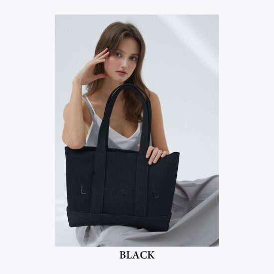[런칭가 89,900원] 니트 가방 L