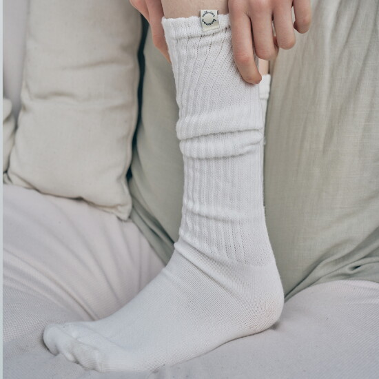 [벤시몽]RIBBED LOOSE KNEE SOCKS - 4color
