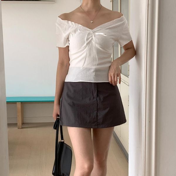 옷자락 [하프클럽/옷자락]여자 여름 쿨 바스락 오프숄더 리본 슬림 티셔츠