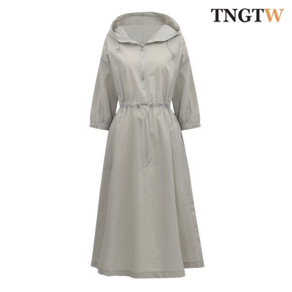 티엔지티더블유 [하프클럽/TNGTW]반집업 후드 스트링 원피스 (THC0CBW04)