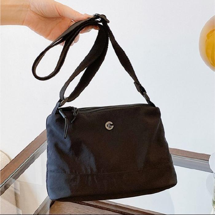 셀러허브잡화 손가방 크로스백 포켓 메이포켓 슬림 멀티 가방 패턴 4개의 이거찜 여행가방 백 슬링백 키플